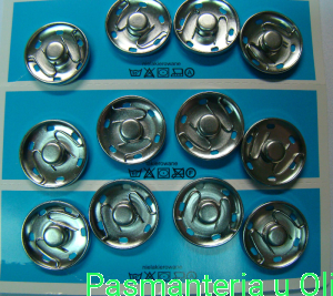 Zatrzaski metalowe srebrne 23mm (9)