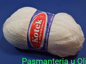 Włóczka Kotek z błyskiem Arelan S.A. 100g - 300m kol. biały 1-2200