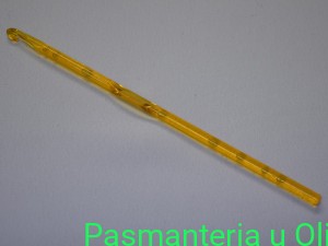 Szydełko plastikowe do wełny 5mm 15cm  Opus   