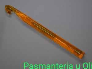 Szydełko plastikowe do wełny 12mm 17cm  Opus 